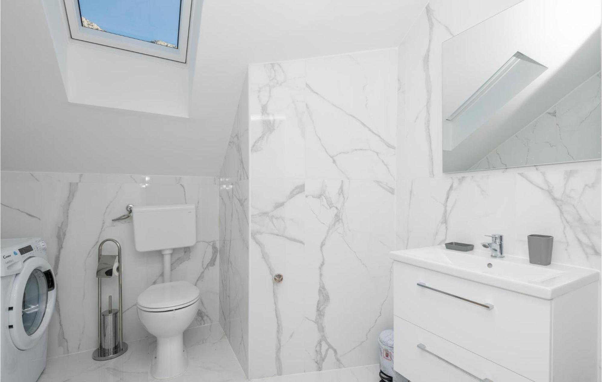 Nice Apartment In Podaca With Wi-Fi Exterior photo